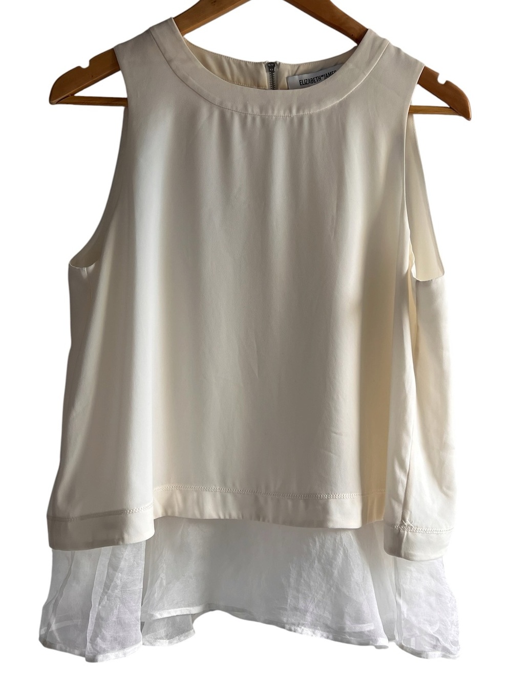 Elizabeth & James sleeveless ruffled lace hem top size M excellent condition